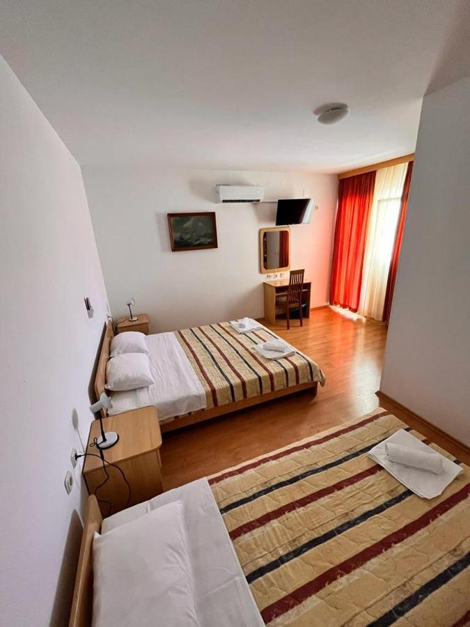Hotel Pansion Tony Pag à Pag Town Extérieur photo